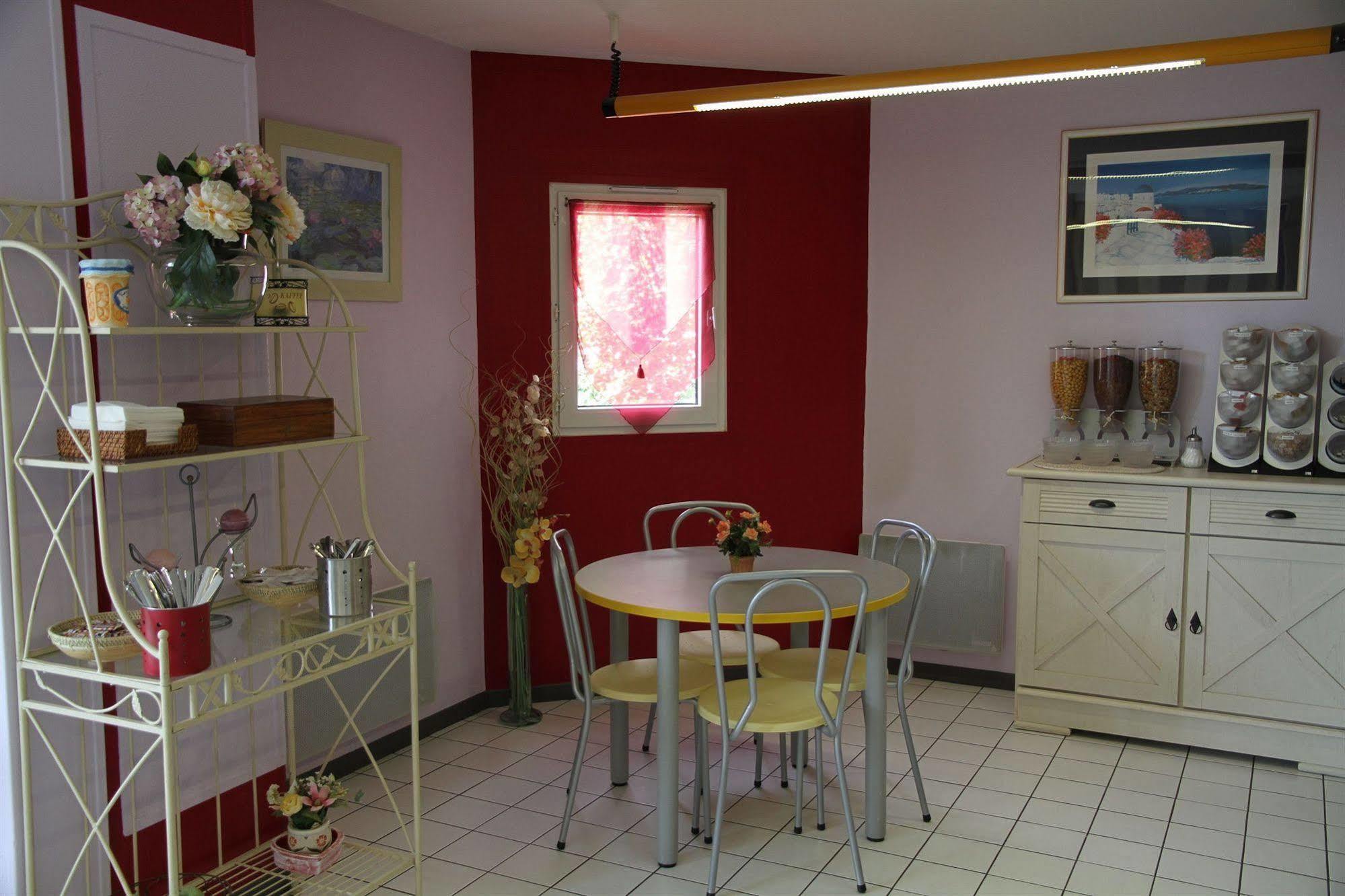 Europe Hotel Varennes-Vauzelles Kültér fotó